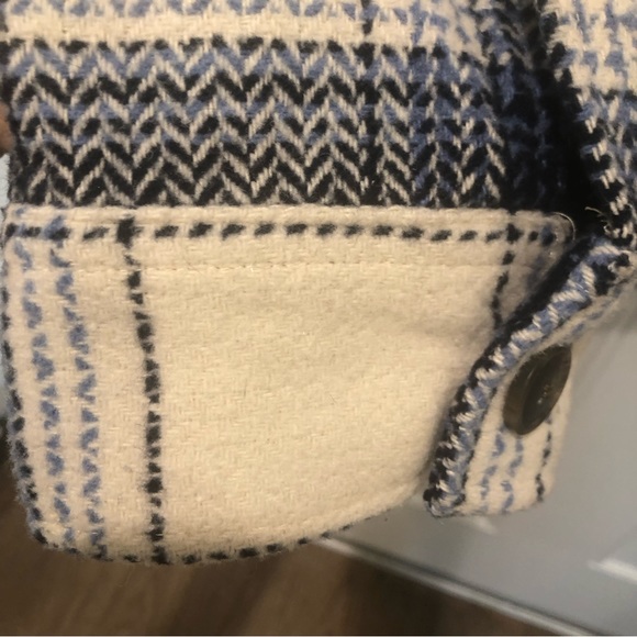 Shaket Time and Tru Large Jacket - Picture 3 of 9